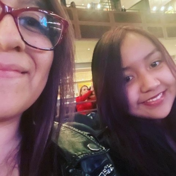 Meet your Posher, Crystal - Picture 1 of 1